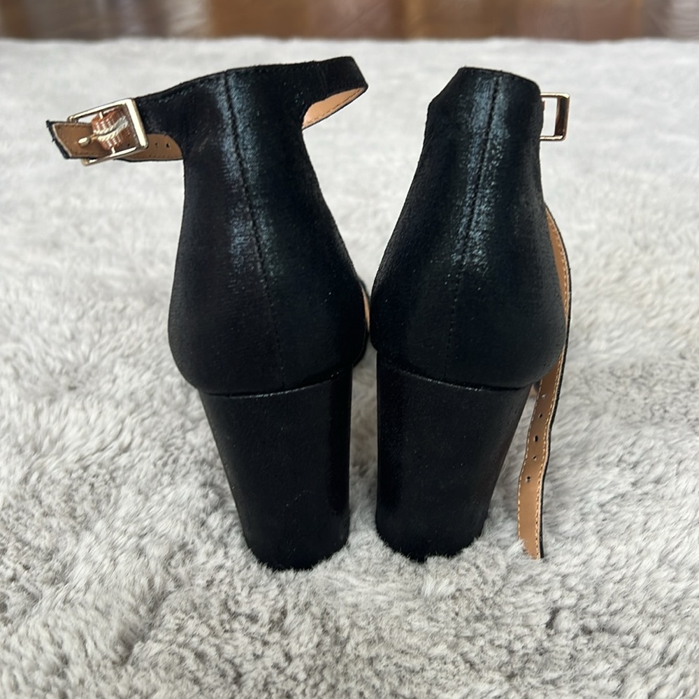 Jessica Simpson Heels - Picture 4 of 6